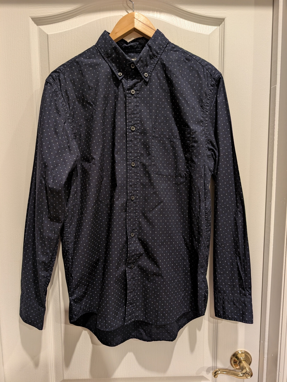 Uniqlo Men’s M Navy Geometric Print 100% Cotton Button Down Shirt